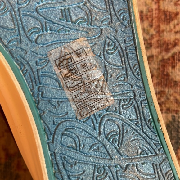 Blowfish Malibu Play Port Velvet size 10 slip on women’s sneakers - Picture 10 of 14